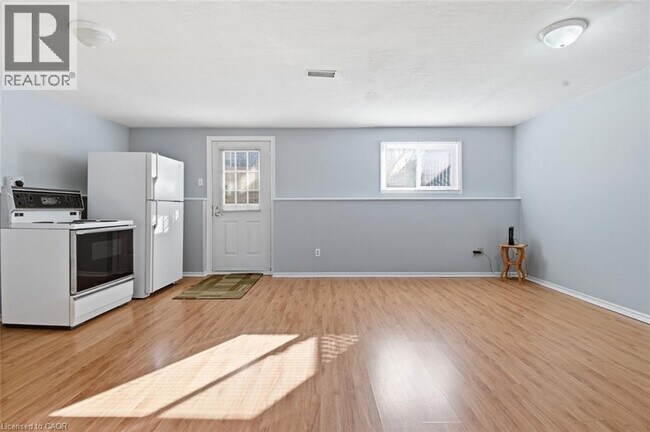 Photo du bâtiment - 113 Commercial St