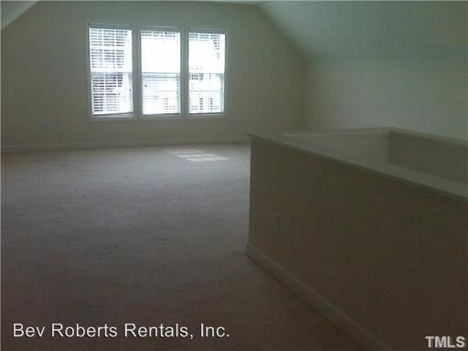 Building Photo - 237 Butterbiggins Ln