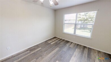 Building Photo - 5014 Sorcerer Ct