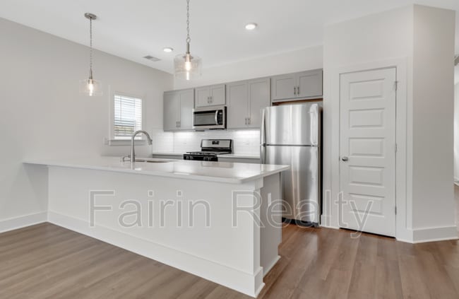 Building Photo - 228 Huntley Pkwy