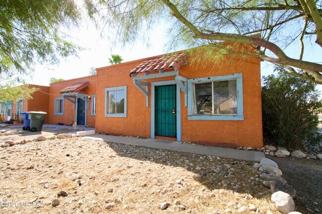 Foto del edificio - 4402 E Pima St
