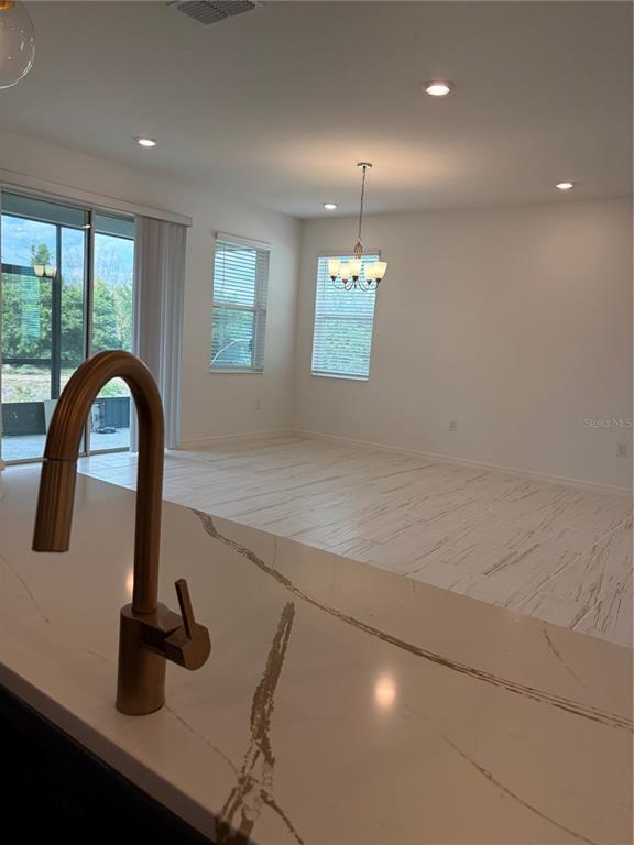Building Photo - 279 Sunfish Dr