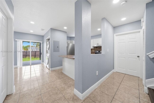 Foto del edificio - 902 SW 8th Pl