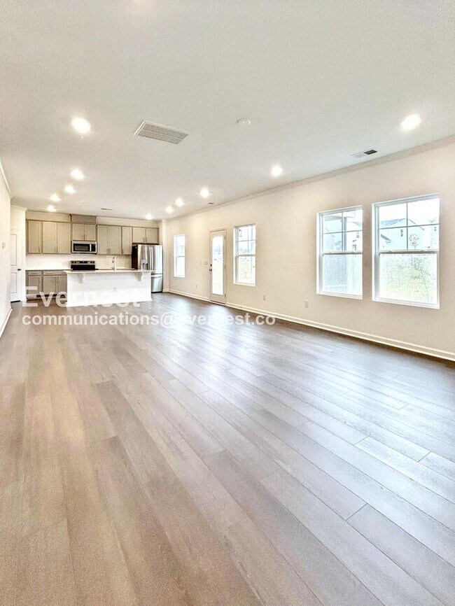 Foto del edificio - 612 Roy Adams Rd