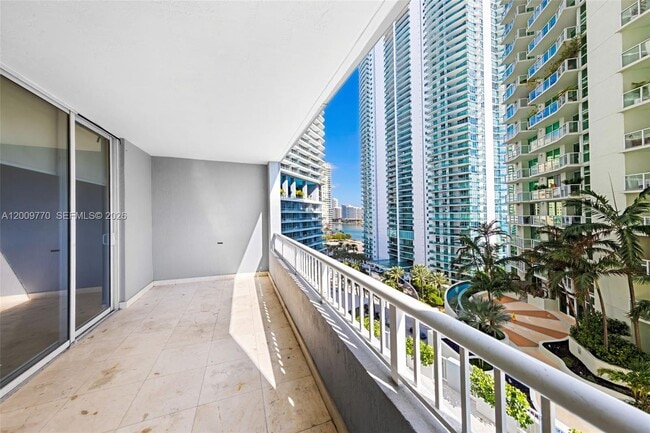 Foto del edificio - 170 SE 14th St
