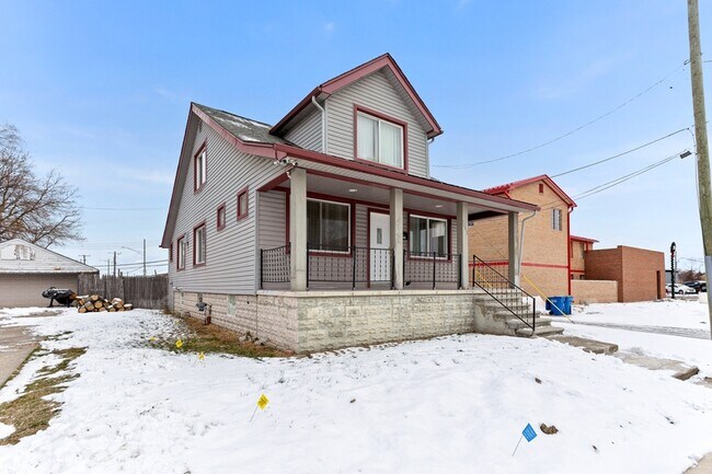 Foto del edificio - 7645 Fisher Ave