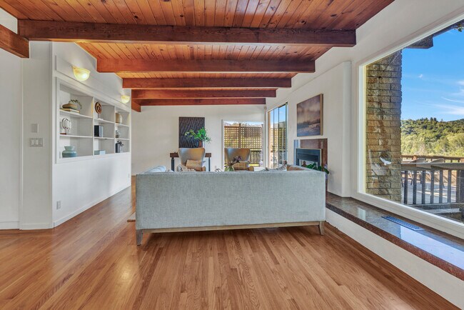 Building Photo - 4444 Redwood Rd