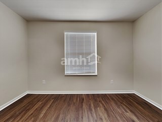 Foto del edificio - 2218 S Briarwood Dr