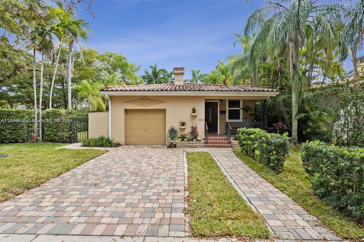 Foto principal - 3403 Anderson Rd