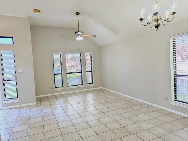 Foto del edificio - 13623 Bonilla Ln