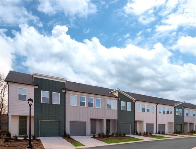 Building Photo - 1632 Gunnin Trce NW