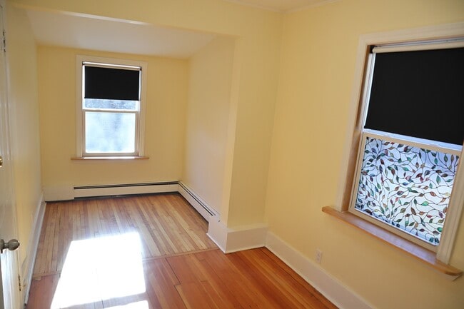 Building Photo - 17 Knollwood Ln