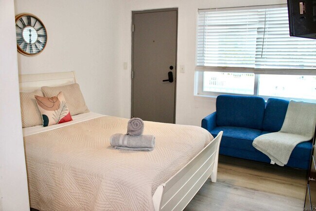 Foto del edificio - 329 Madison St