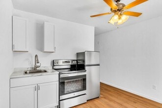 Building Photo - 8669 Historic Hwy 165