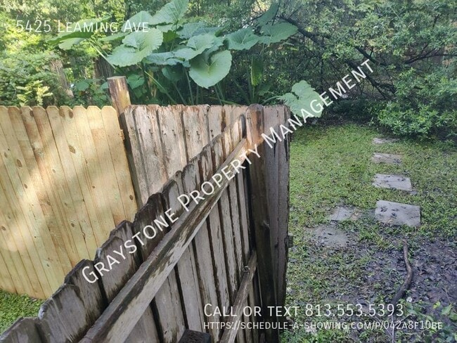 Building Photo - 2-bed/1-bath available for rent in Jackson...