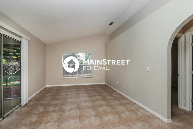 Building Photo - 3 Bedroom Pet-Friendly Home in MELBOURNE, FL with Main Street Renewal