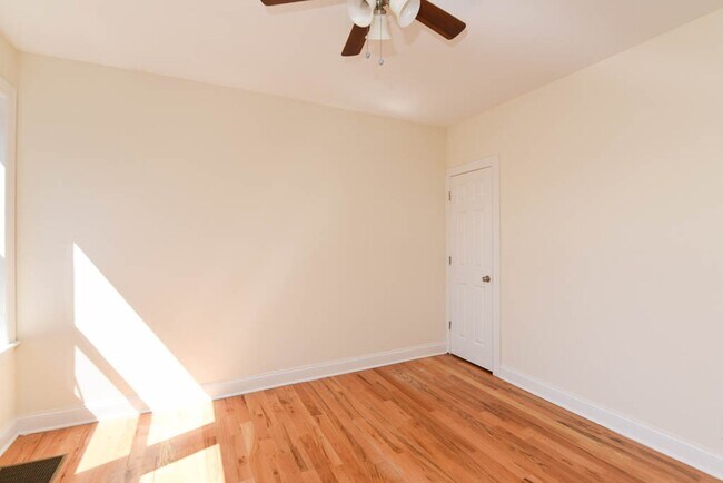 Foto del edificio - 3909 N Janssen Ave