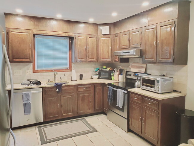 Photo - 34 Goodwin St House