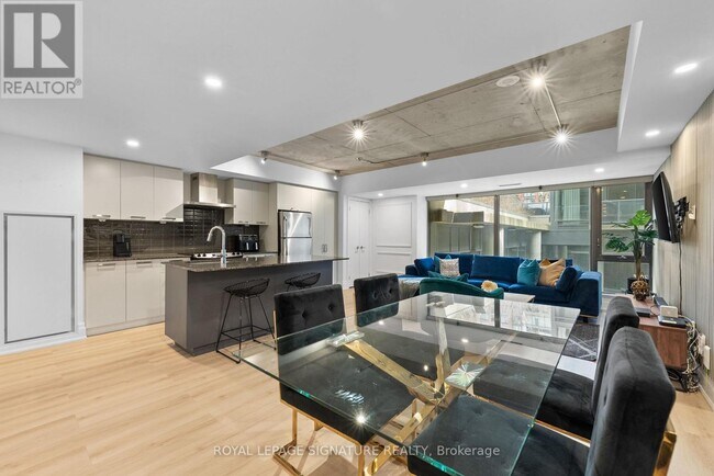 Photo du bâtiment - 95 Bathurst St