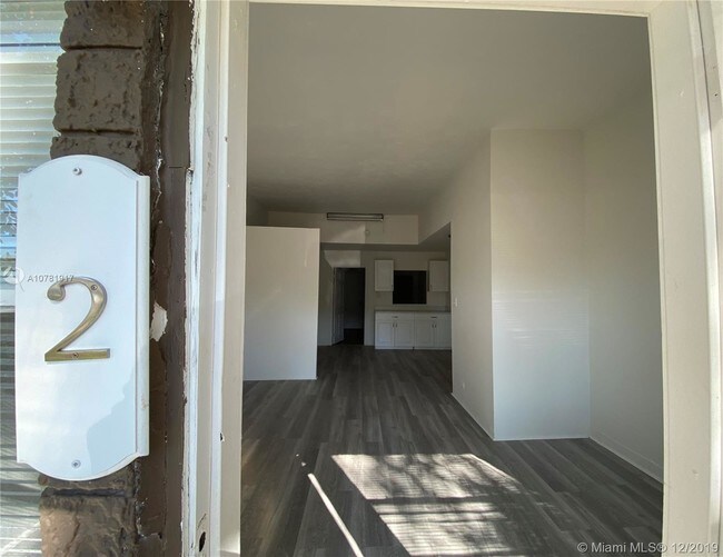 Building Photo - 2205 Roosevelt St
