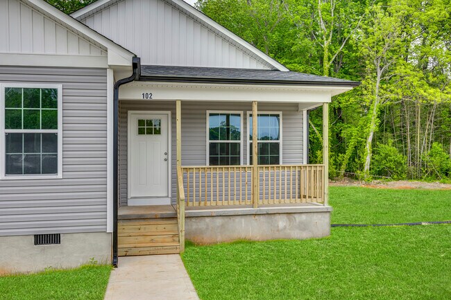 Building Photo - 102 Dameron Rd