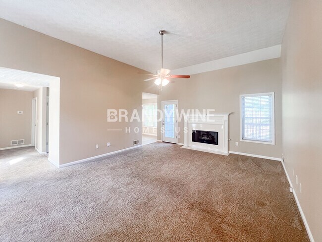 Foto del edificio - 45 Lydia Ct