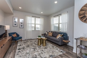 Interior Photo - Pinyon Pointe