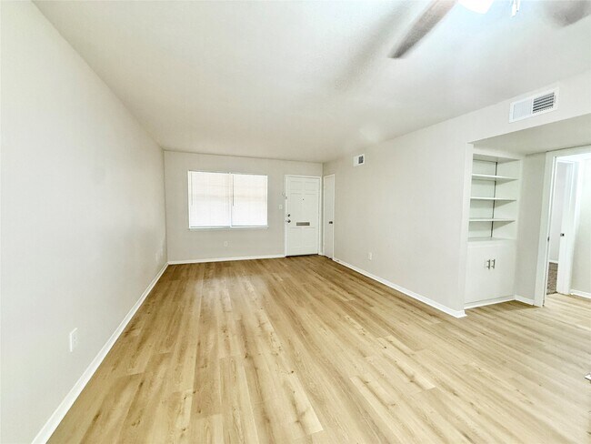 Foto del edificio - 2400 5th St