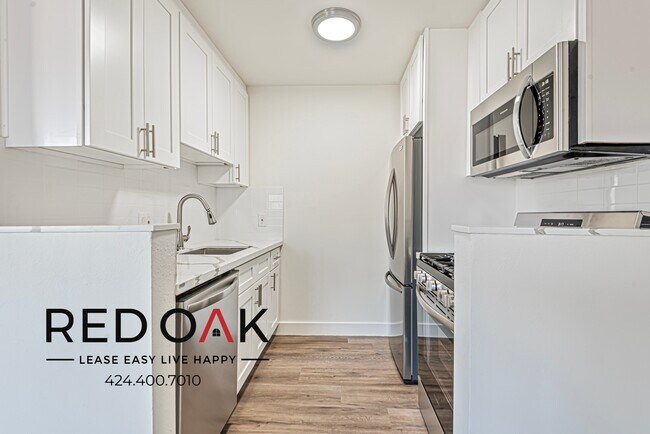 Foto del edificio - ~4 Weeks FREE~ Incredible Two Bedroom with...