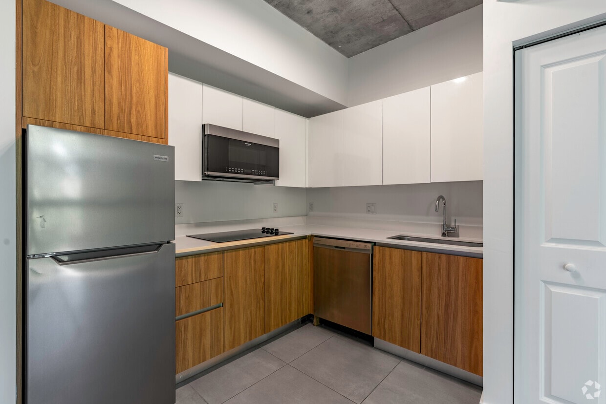 1159 NW 8 AVE - 1159 NW 8 AVE