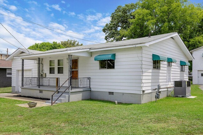 Foto del edificio - Rossville home!