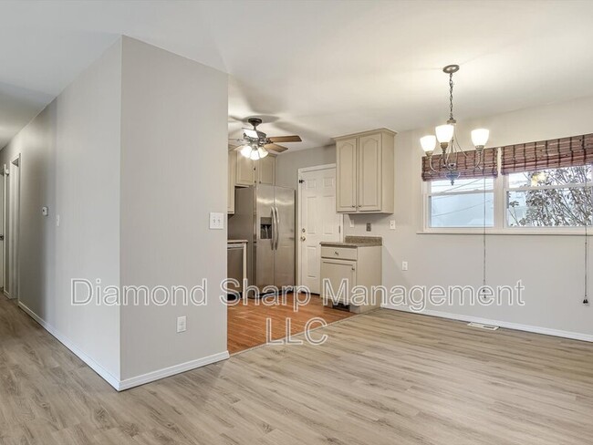 Building Photo - 1203 Princeton Dr