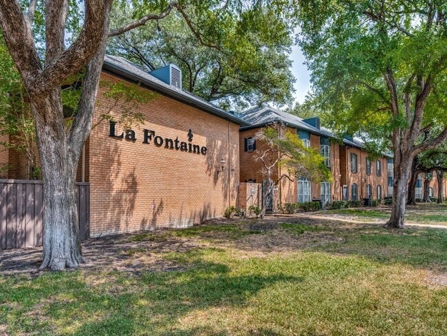 Photo - 6011 E University Blvd Apartment