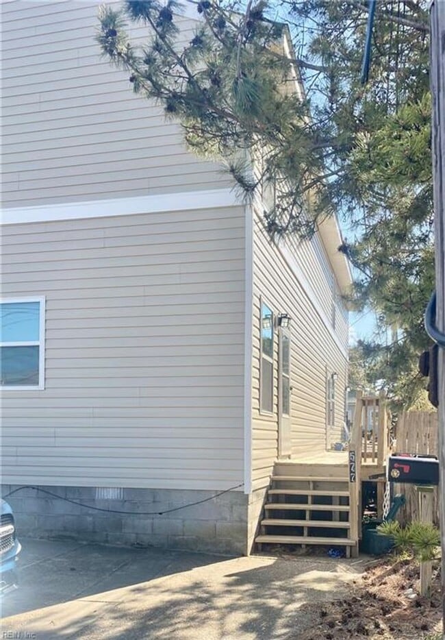 Building Photo - 577 W Ocean View Ave