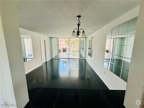 Building Photo - 170 Turtle Lake Ct