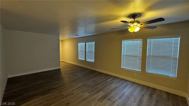 Foto del edificio - 8413 Lost Gold Ave