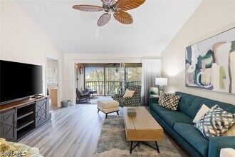 Building Photo - 6900 Dennis Cir