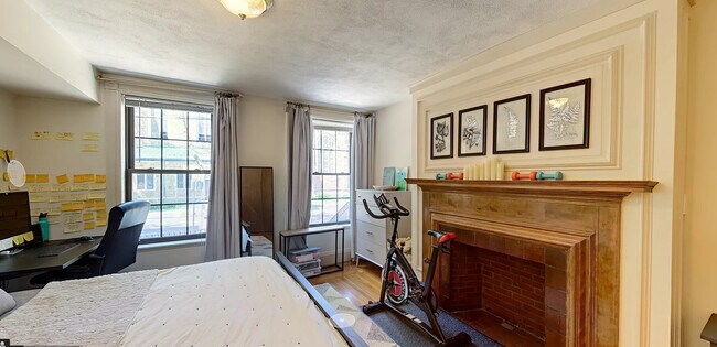 Building Photo - 18 Dean Rd