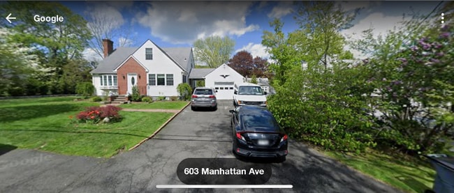 Building Photo - 603 Manhattan Ave