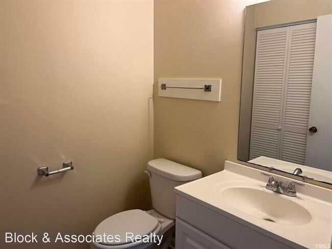 Building Photo - 3 br, 2.5 bath House - 204 Virginia Place