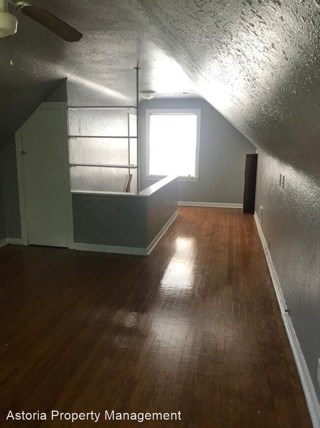Building Photo - 3 br, 1 bath House - 8229 Penrod St