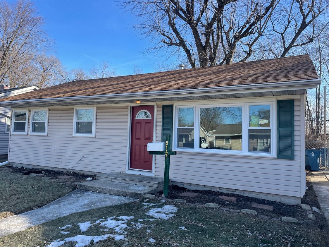 Primary Photo - 3BD/1BA Home In Highland, IN