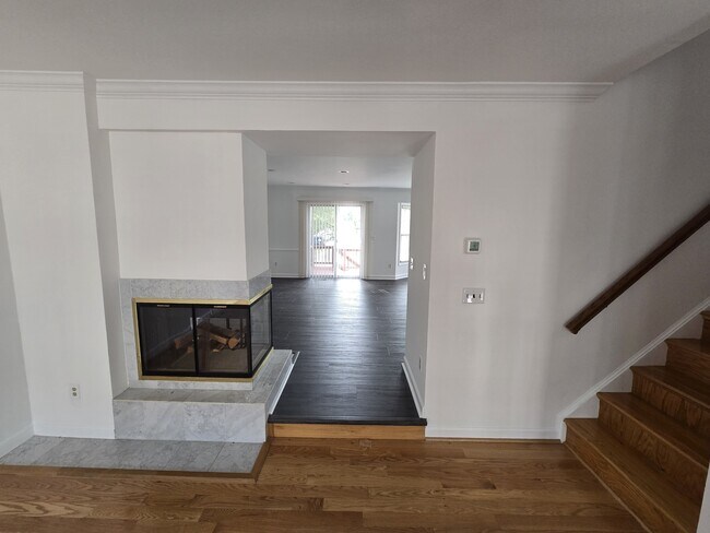 Living Room - 4708 Major Ct