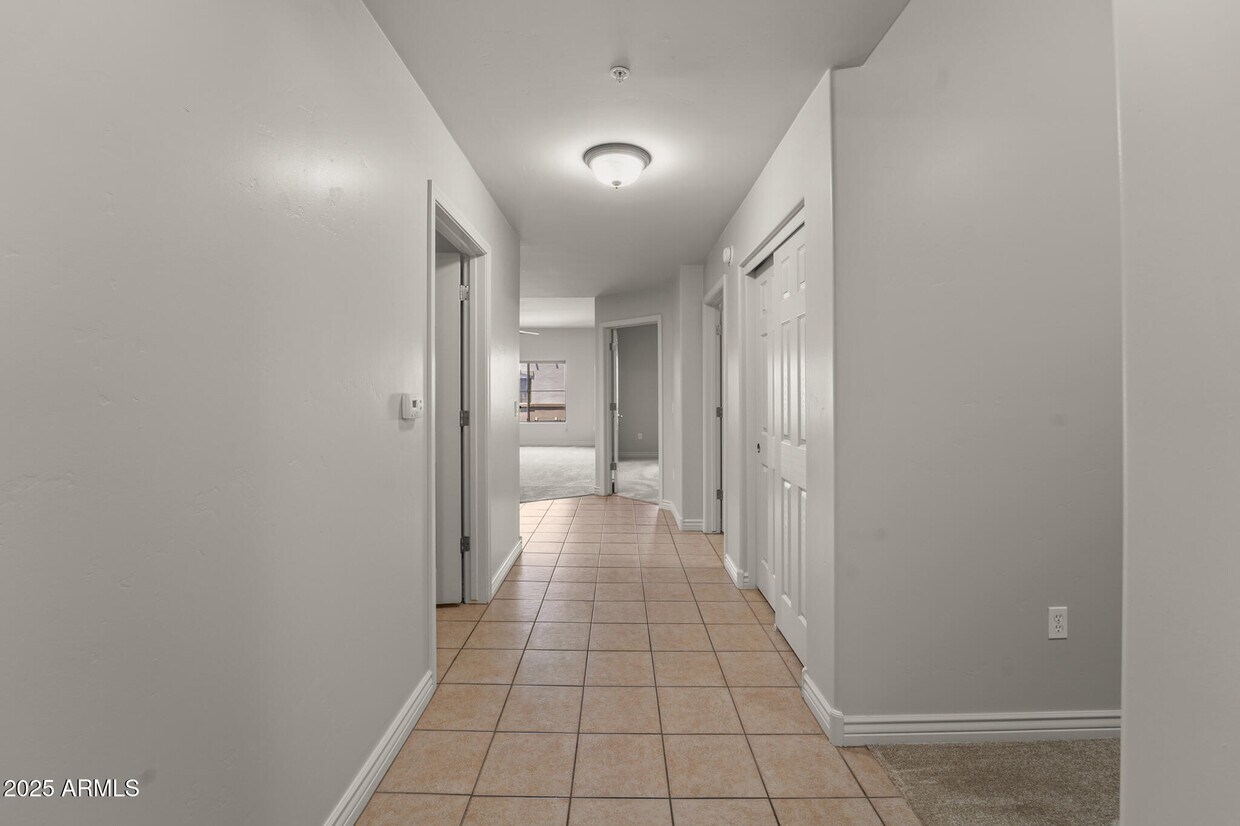 Foto principal - 5350 E Deer Valley Dr