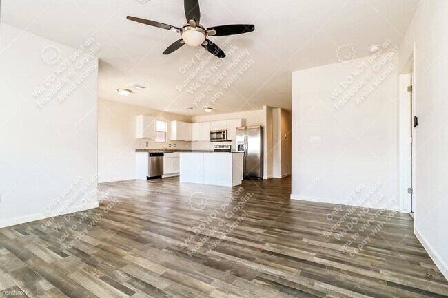 Foto del edificio - 4 br, 2 bath House - 819 Silvercreek Ct