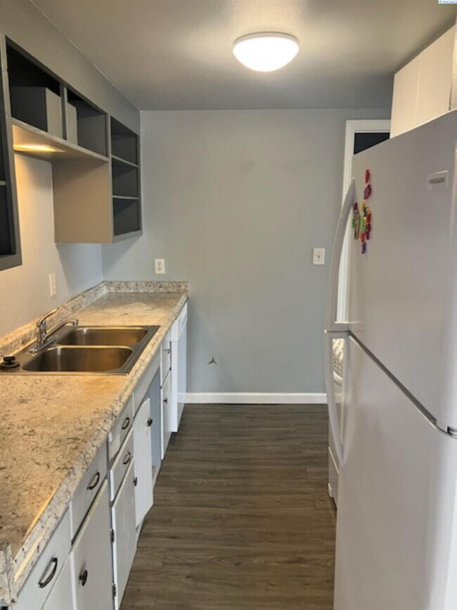 Foto del edificio - COZY 1BD/1BATH APARTMENT FOR LEASE