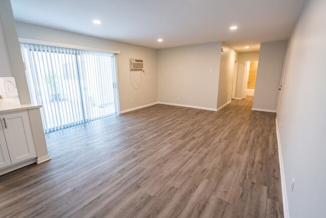 Foto del interior - 1635 North Martel Avenue