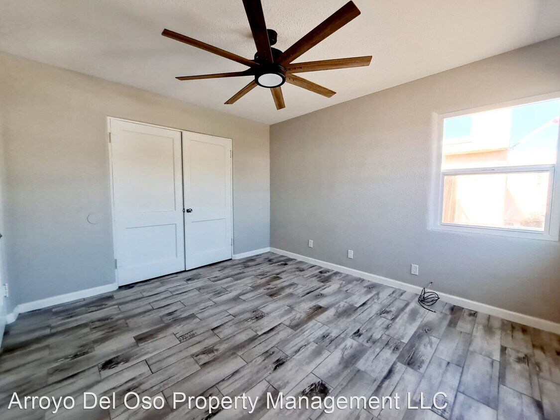 Foto principal - 2 br, 2 bath House - 2913 Jefferson Street NE