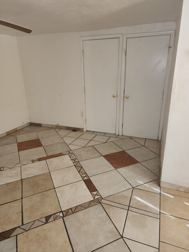 322 E Ajo Way, Tucson, AZ 85713 House for Rent in Tucson, AZ