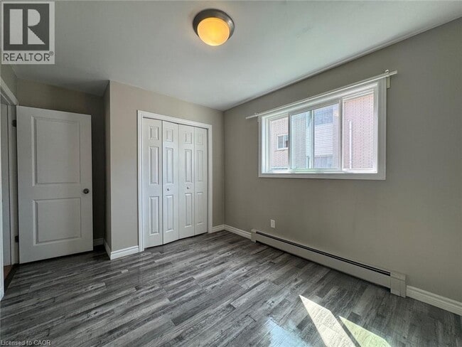 Building Photo - 86 Carnaby Crescent
